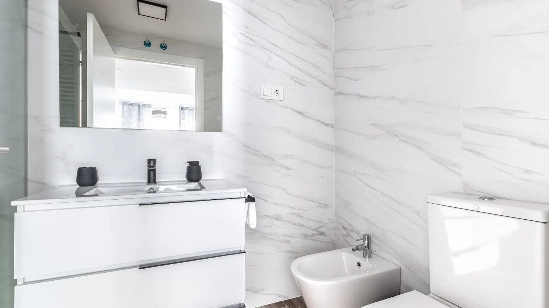 Xirimiri Apartment By People Rentals Bilbao