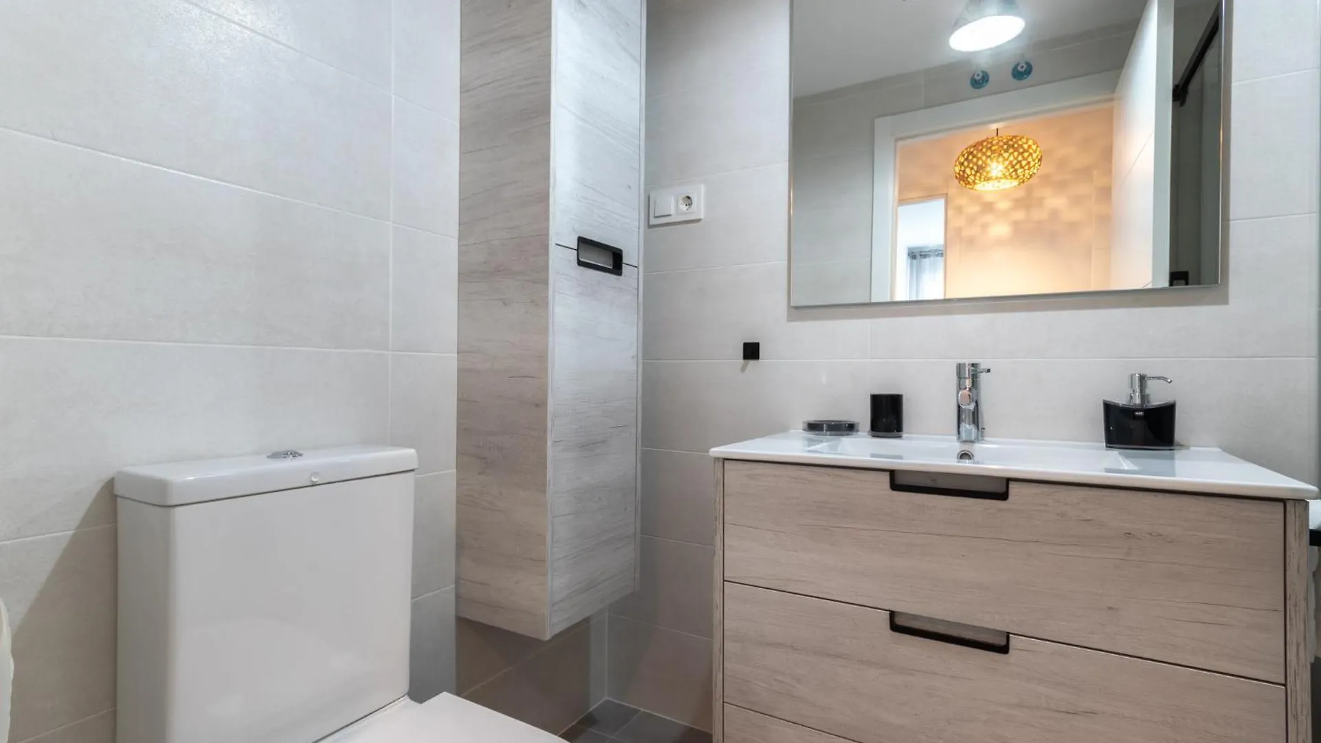 Xirimiri Apartment By People Rentals Bilbao
